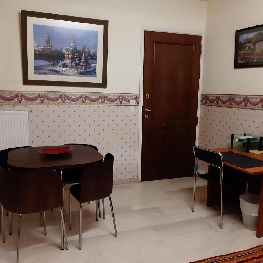 Διαμέρισμα Στο Κέντρο Της Πόλης Tripoli Luaran gambar